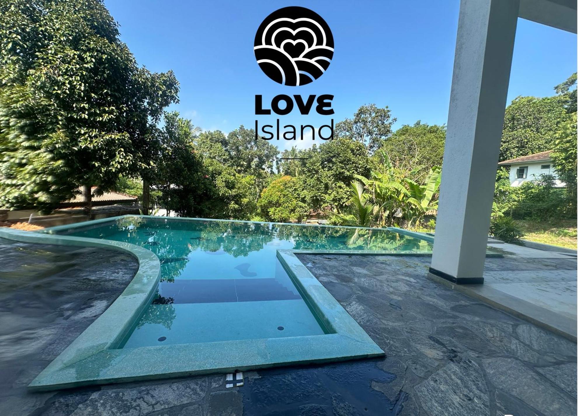 Love Island 高尔 外观 照片
